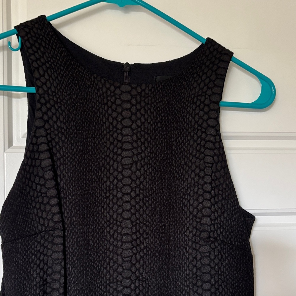 Karen Kane Black Textured Midi Dress - Picture 2 of 8